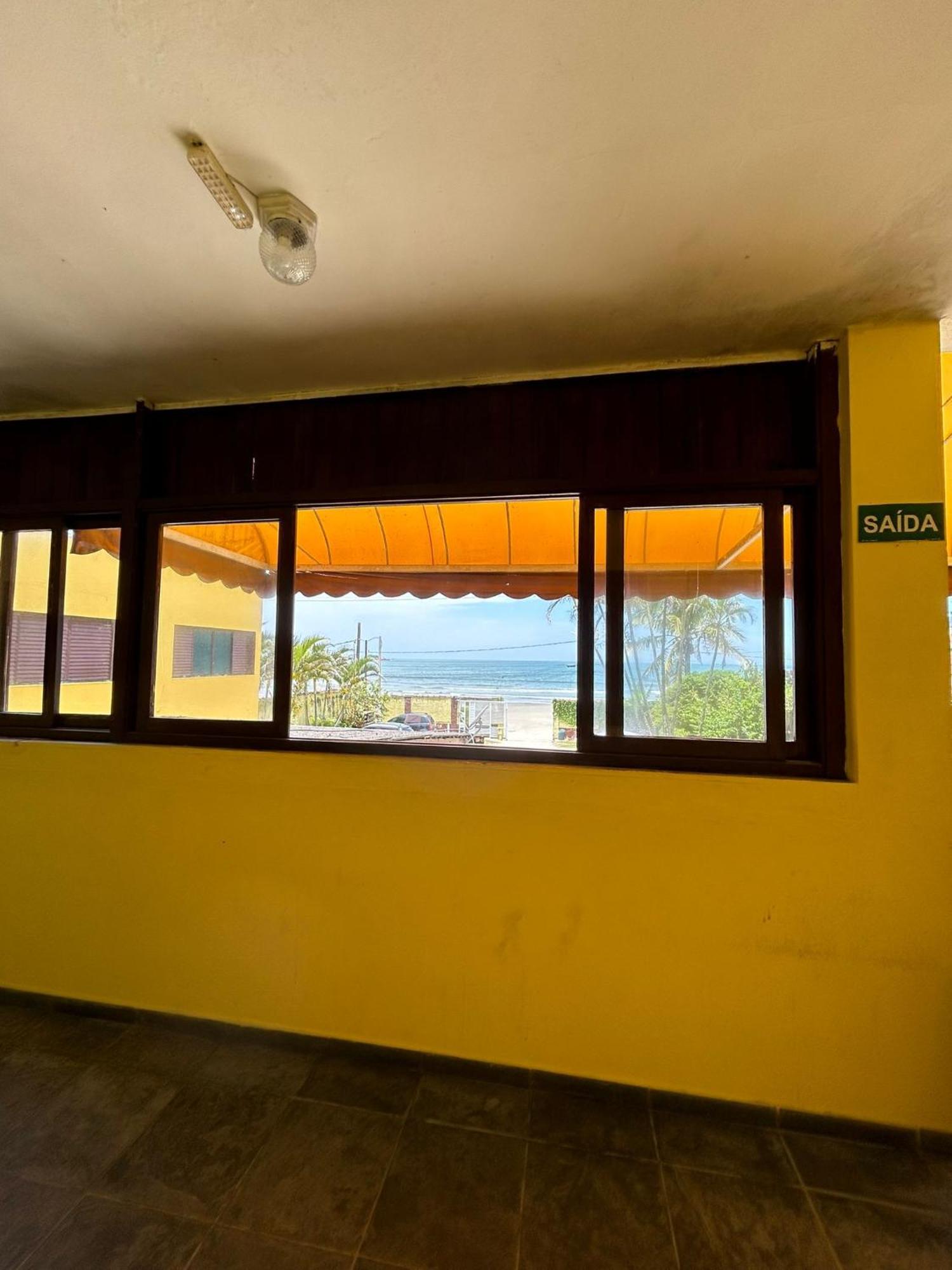 Pousada E Restaurante Frente Mar H กัวรูจา ภายนอก รูปภาพ